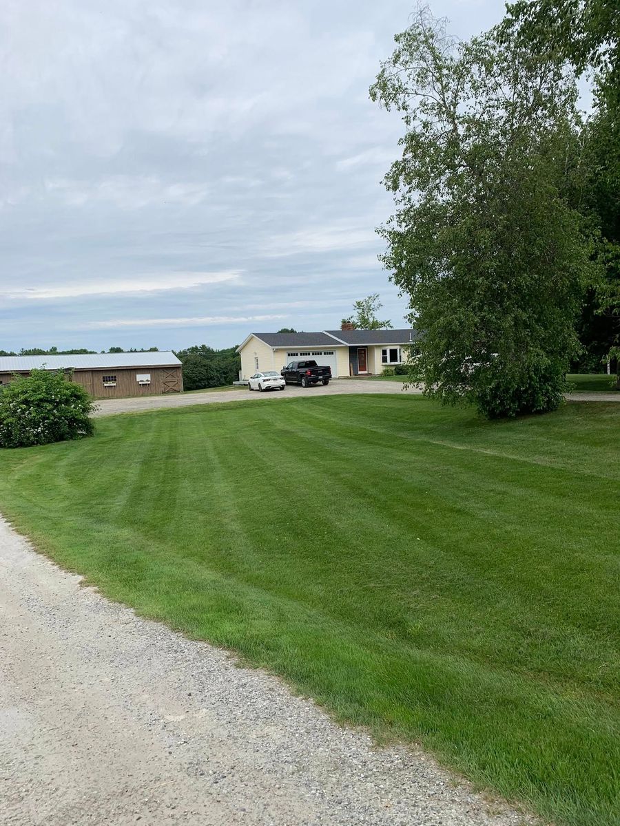 Lawn Maintenance for Moon's Property Maintenance in Gray, ME