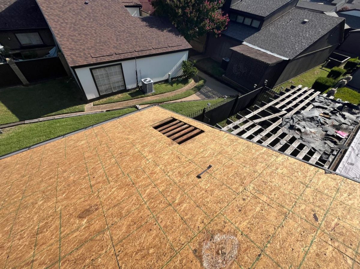 Roofing Replacement for Royalty Contracting Roofing in Saginaw, TX