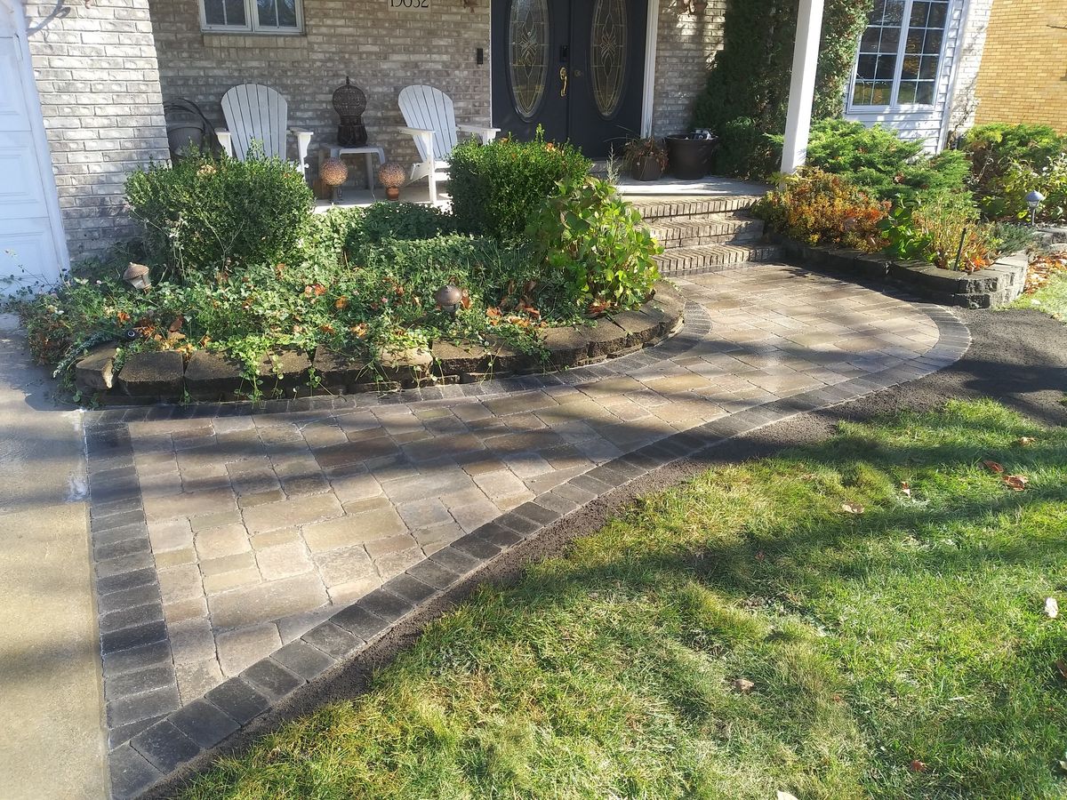 Masonry for Humphries Hardscape in Wyandotte, MI