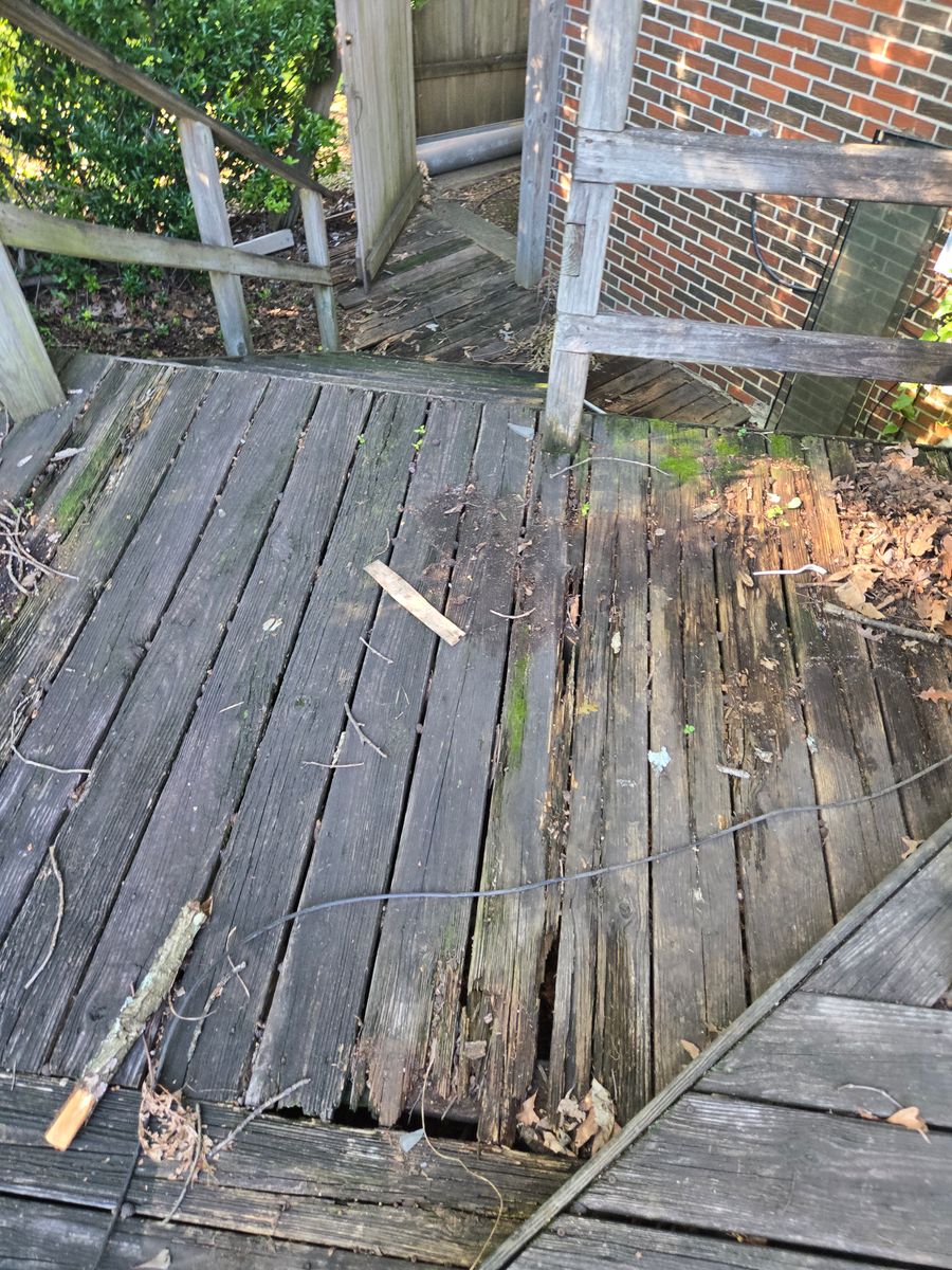 Rotten Wood Replacement for Squeaky Clean Windows Gutters & More in Hoover, AL