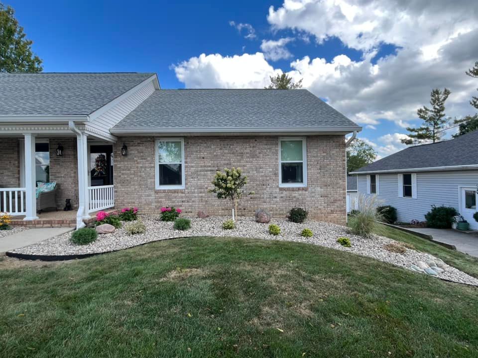 Aggregate & Metal Edge Installation for Higgins landscaping LLC in West Jefferson, OH