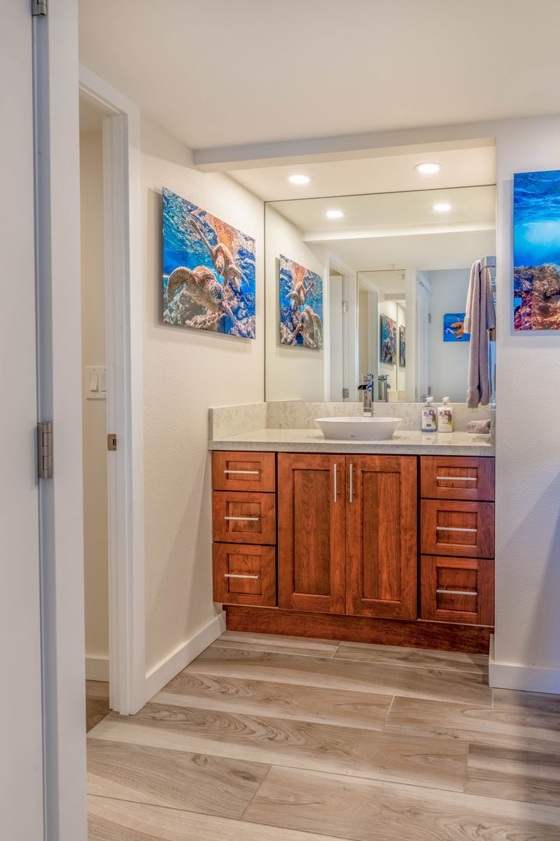 Custom Cabinetry for Alexander's Designs & Remodeling LLC in Kahului, HI