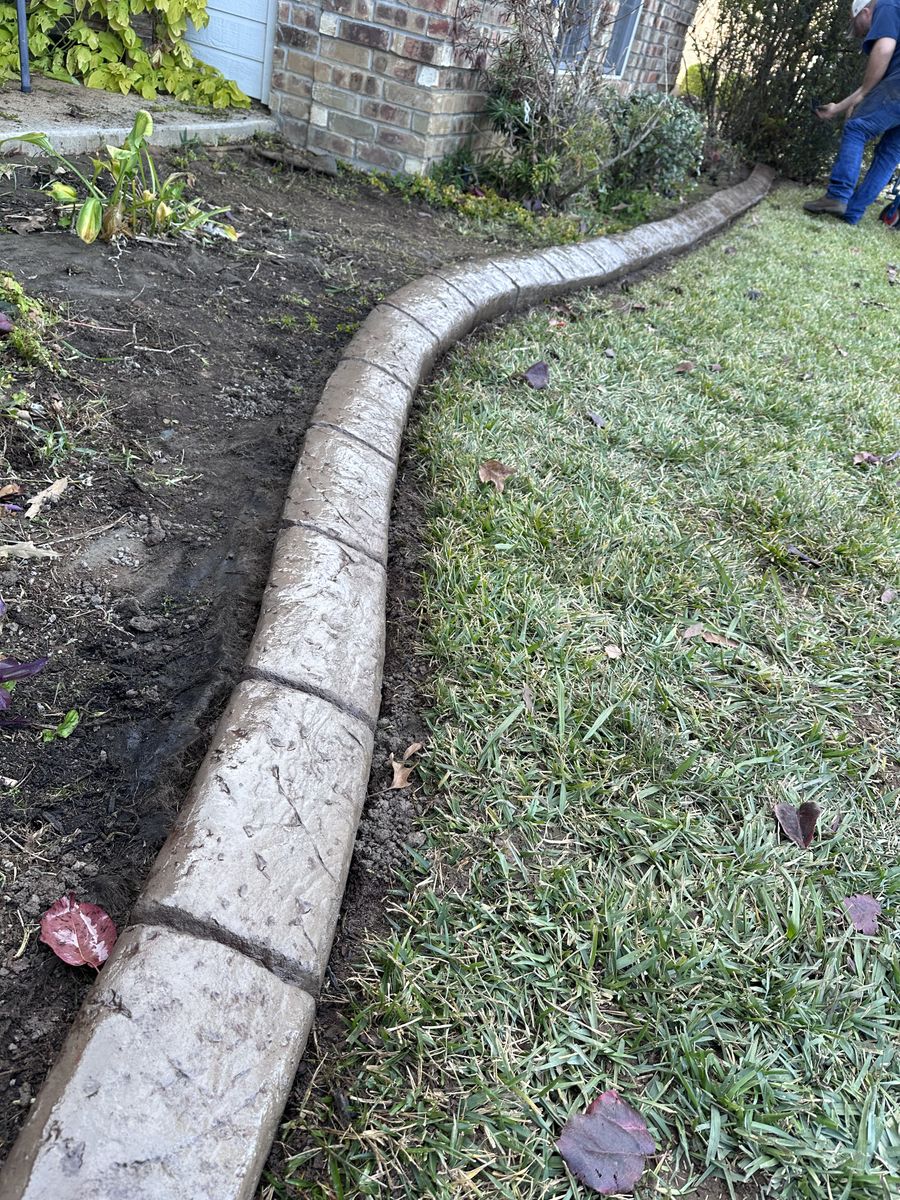 Landscape Design for Artistic Edges in Texarkana, AR