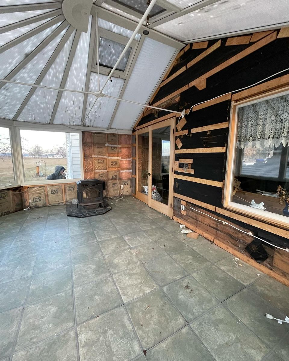 Sun Room Building for Tru Frame Outdoor Structures in Menasha, WI