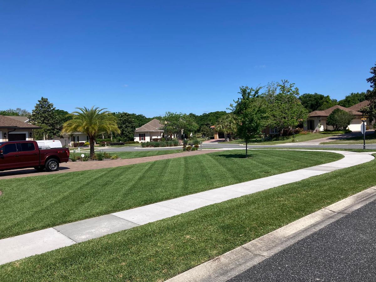 Mowing for Bob's Mow n GO LLC in Lady Lake, FL