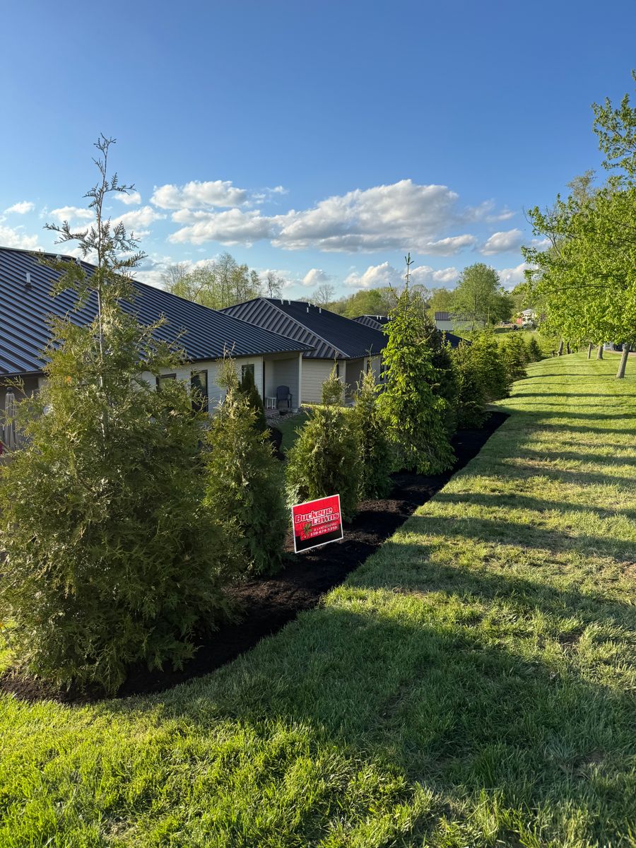 Mulch Installation for Buckeye Lawns & Landscaping LLC in Millersburg, OH