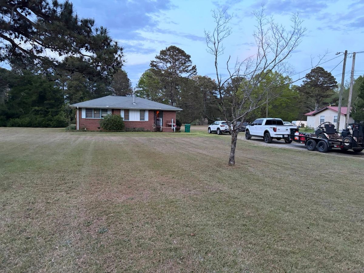 Lawn Maintenance for Cooley’s Exterior Property Solutions  in Jackson, GA