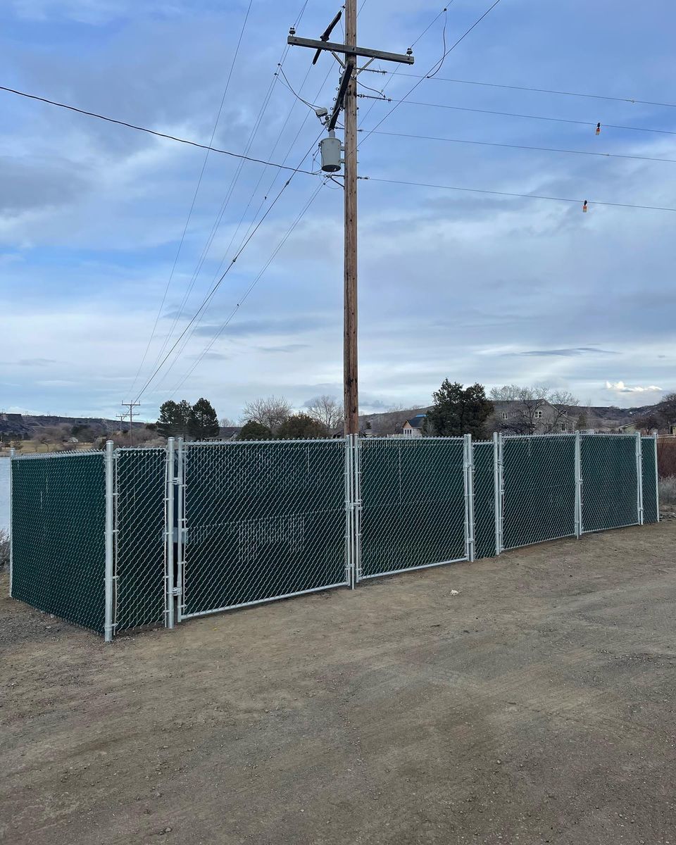 Chain Link Fence  for T&H Outdoor Services in Twin Falls, ID