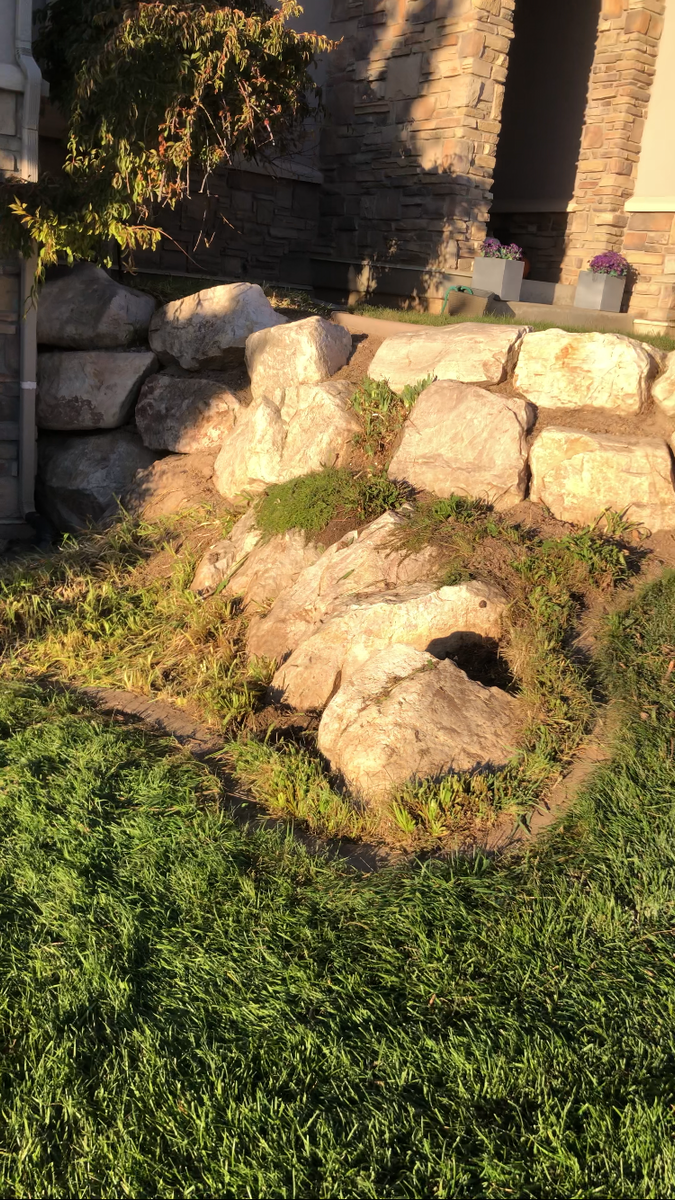 Shrub Trimming for Duncan Yard Services in Bountiful, UT