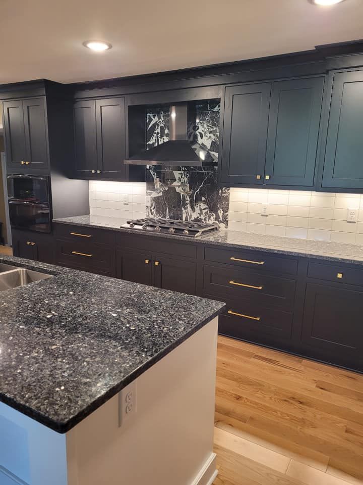 Kitchen Renovation for Elite Contracting Services in Cecilia, KY