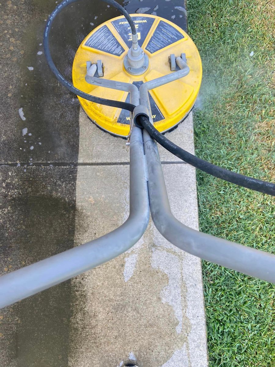 Concrete Cleaning for Coastal Cleaning LLC in Rayne, Louisiana