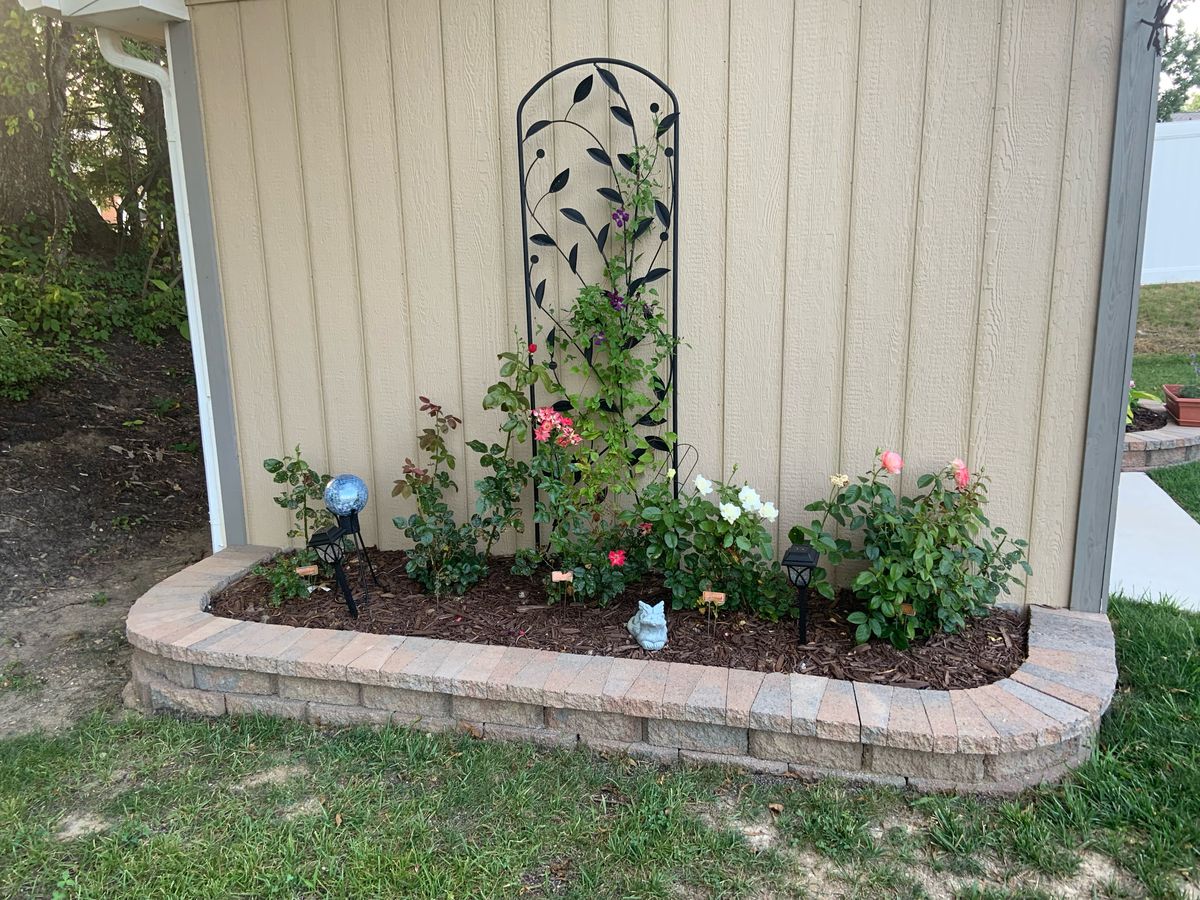 Garden edging and raised beds for Matteo Hardscapes in Towson,  MD