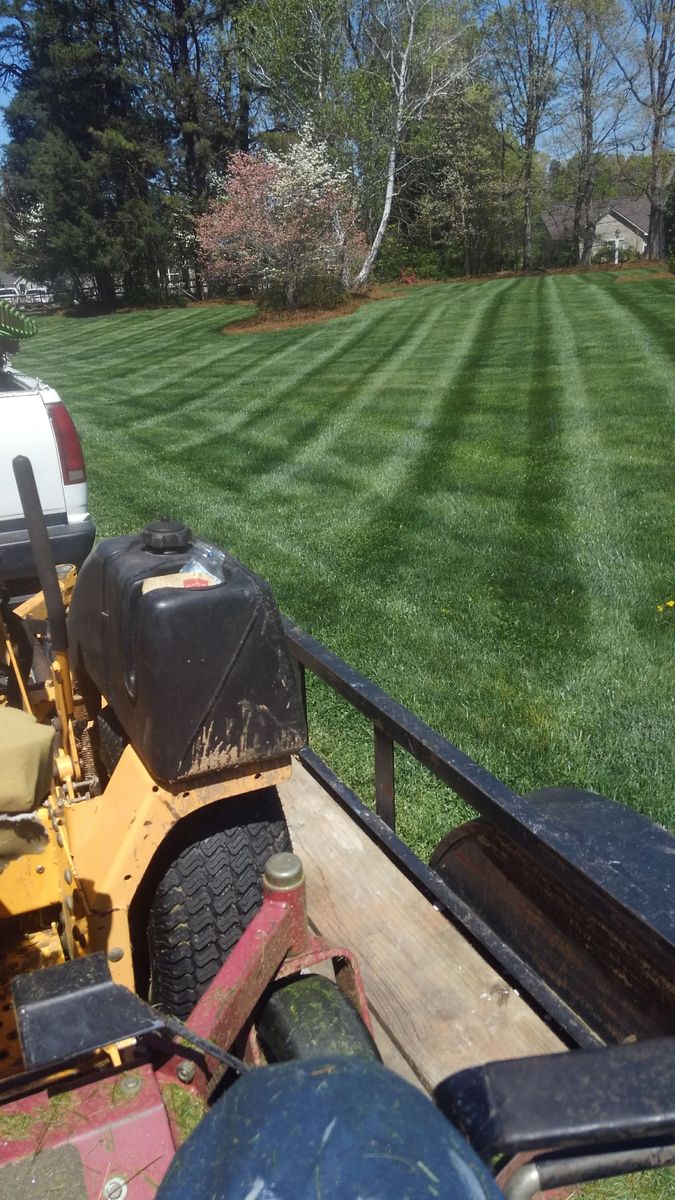 Landscaping for Rocky's Pressure Washing & Lawn Care in Mooresville, NC