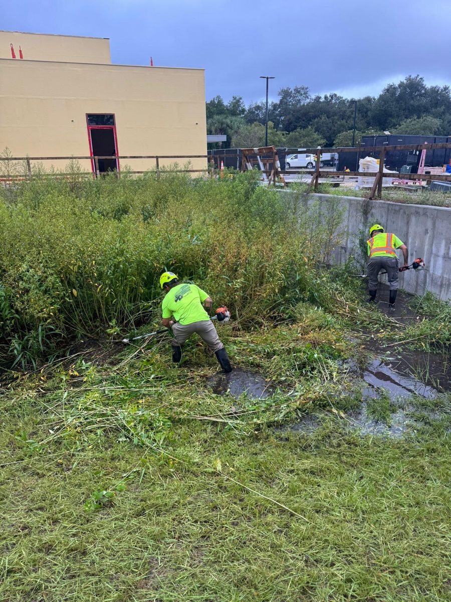 Commercial Property Maintenance for Jacksonville Outdoors in Jacksonville, FL