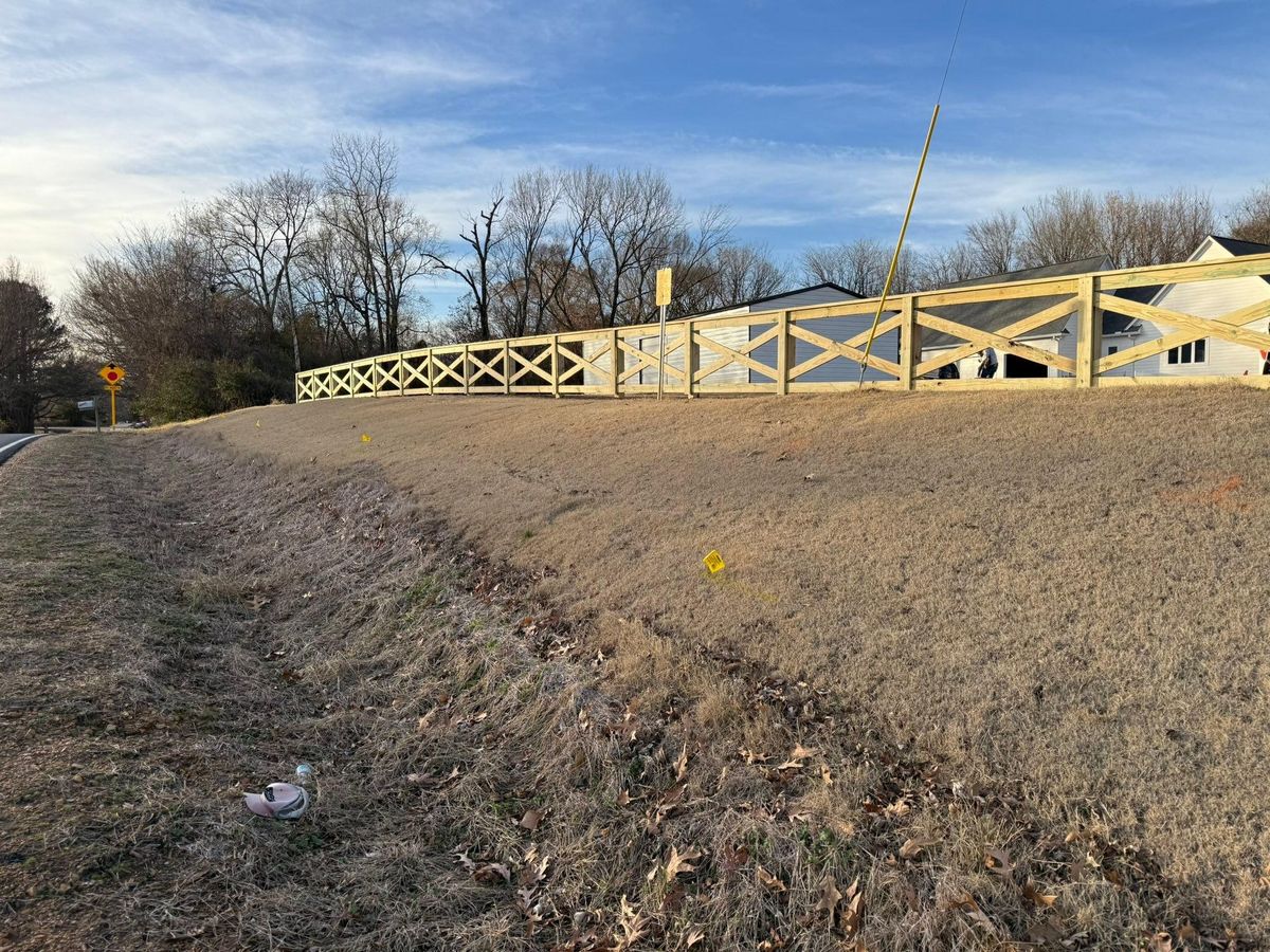 Custom Wooden Fences for Manning Fence, LLC in Hernando, MS