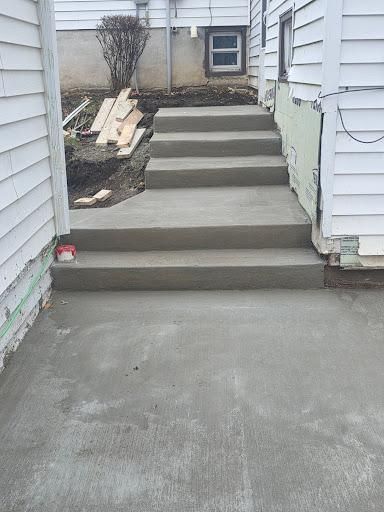 Stair Design & Installation for New Age Concrete in Perry, IA