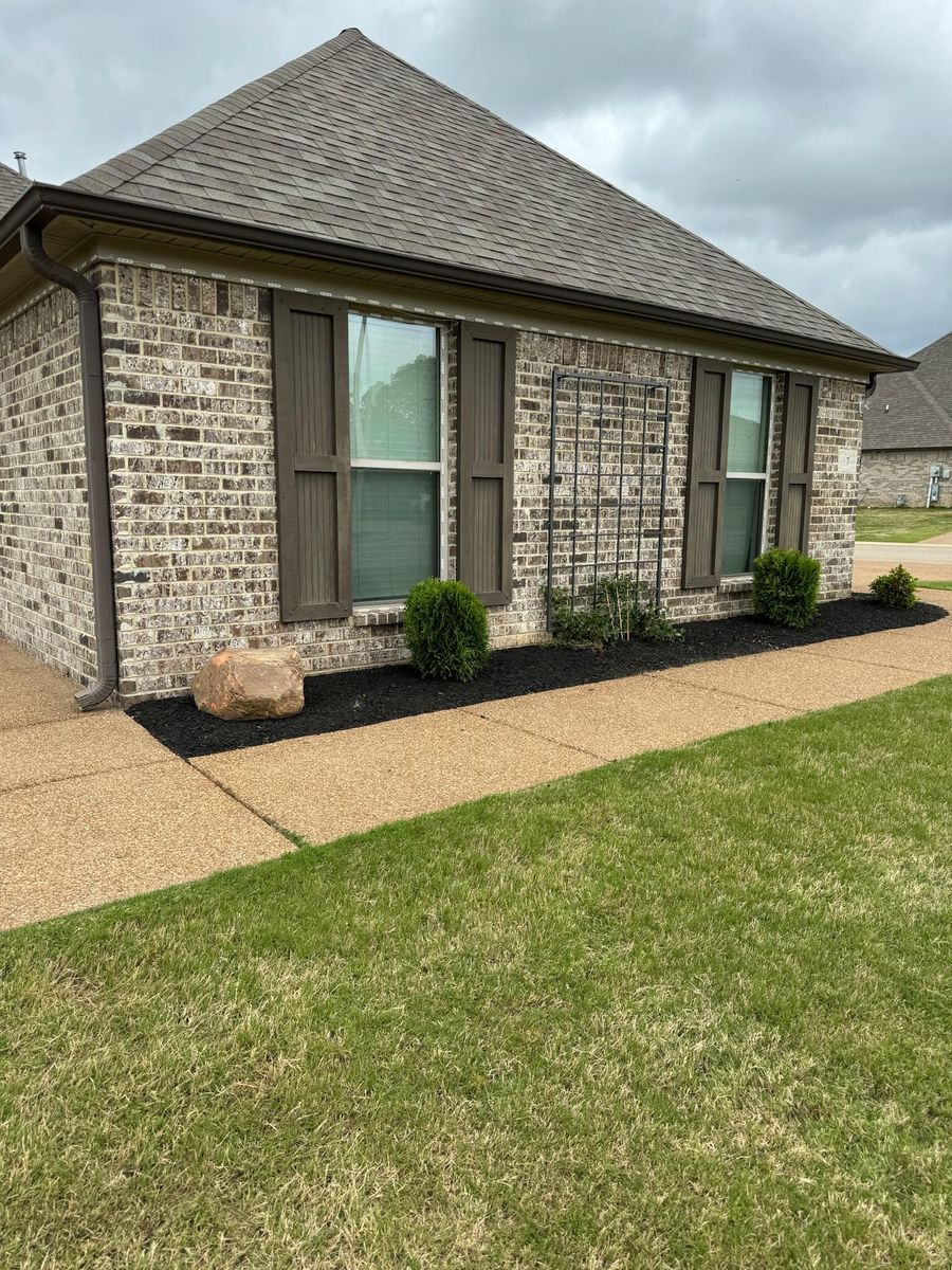 Mulch Installation for Greenscape Solutions in Milan, TN