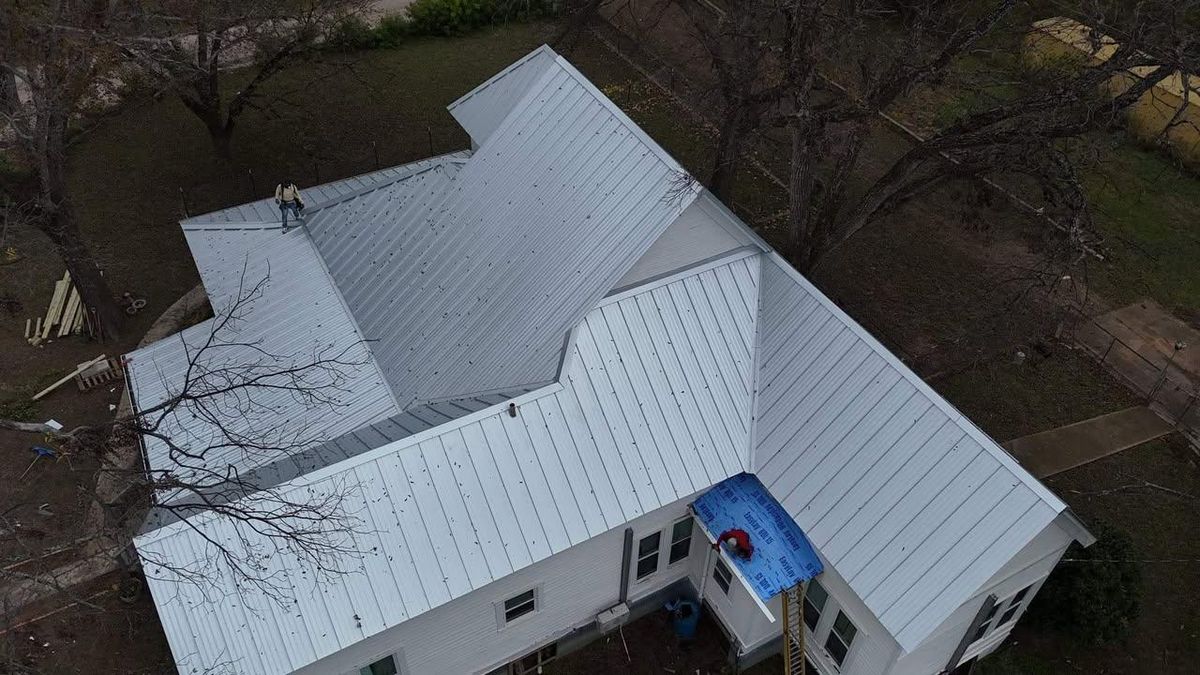 Roof repairs for Barcenas Roofing & Remodeling in San Saba, TX
