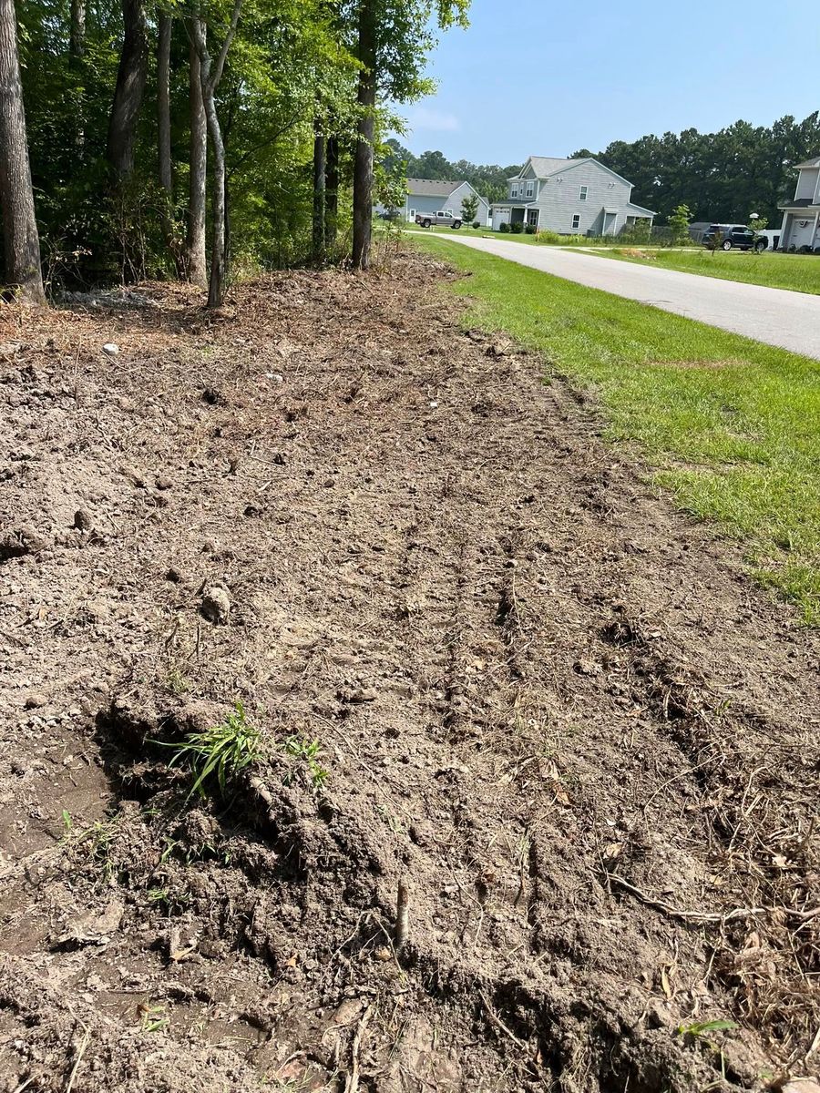 Grading for Untamed Services in Shawboro, NC