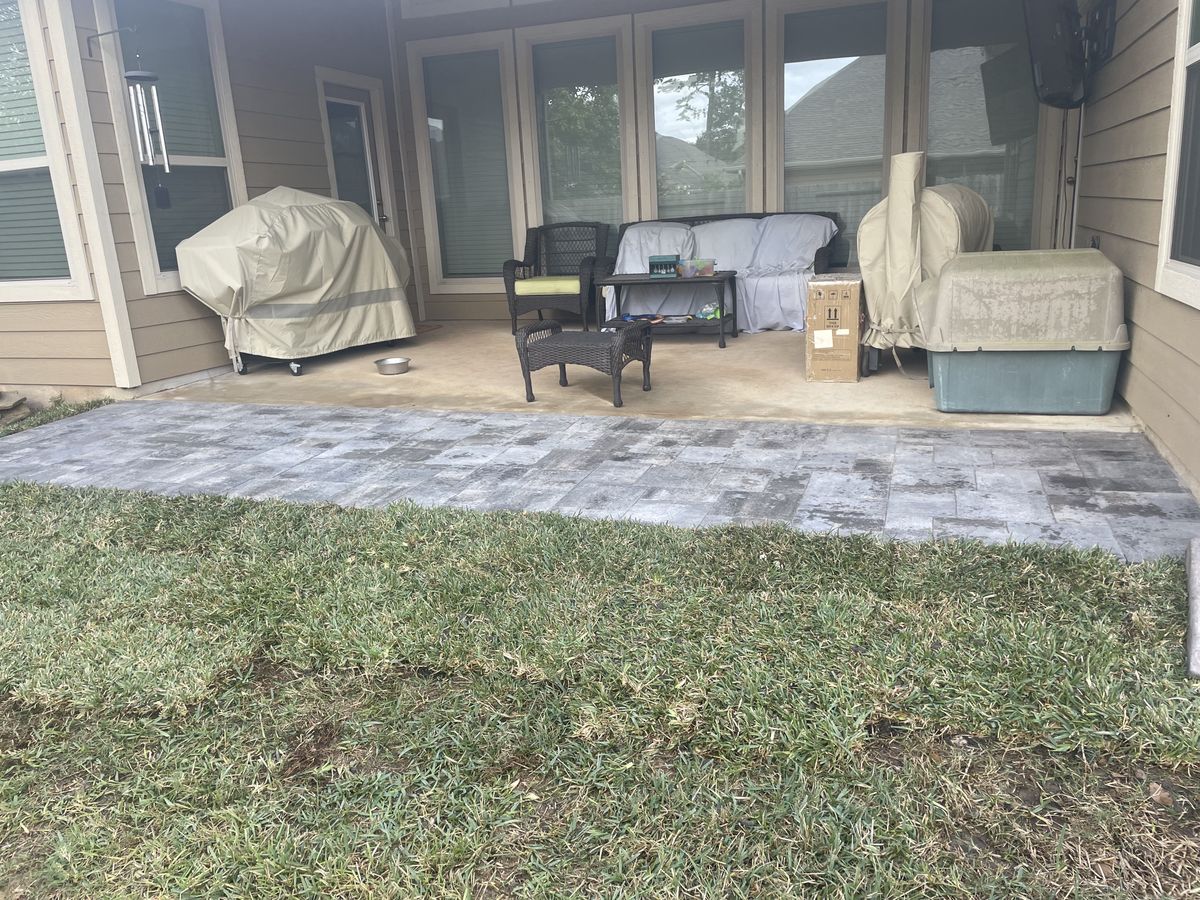 Hardscaping for Atlas Land Design in Creekside Park, TX