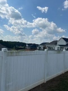 Fence Cleaning for JB Applewhite's Pressure Washing in Anderson, SC