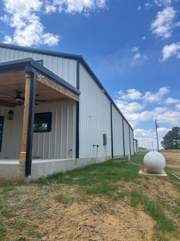 Pre-Engineered Metal Buildings for 292 Construction, LLC in Gonzales County, TX