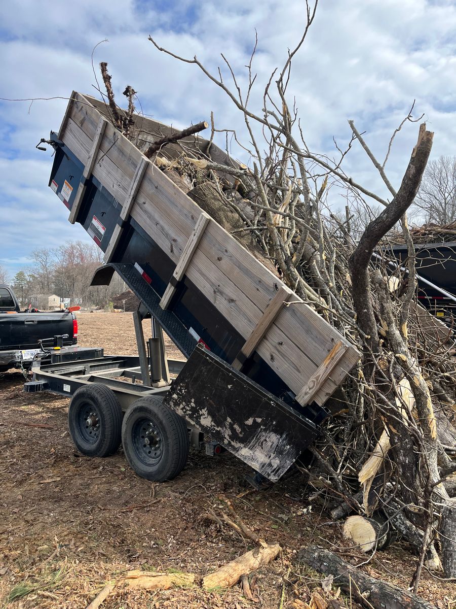 Fall Clean Up for Atlas Home Services in Mechanicsville, VA