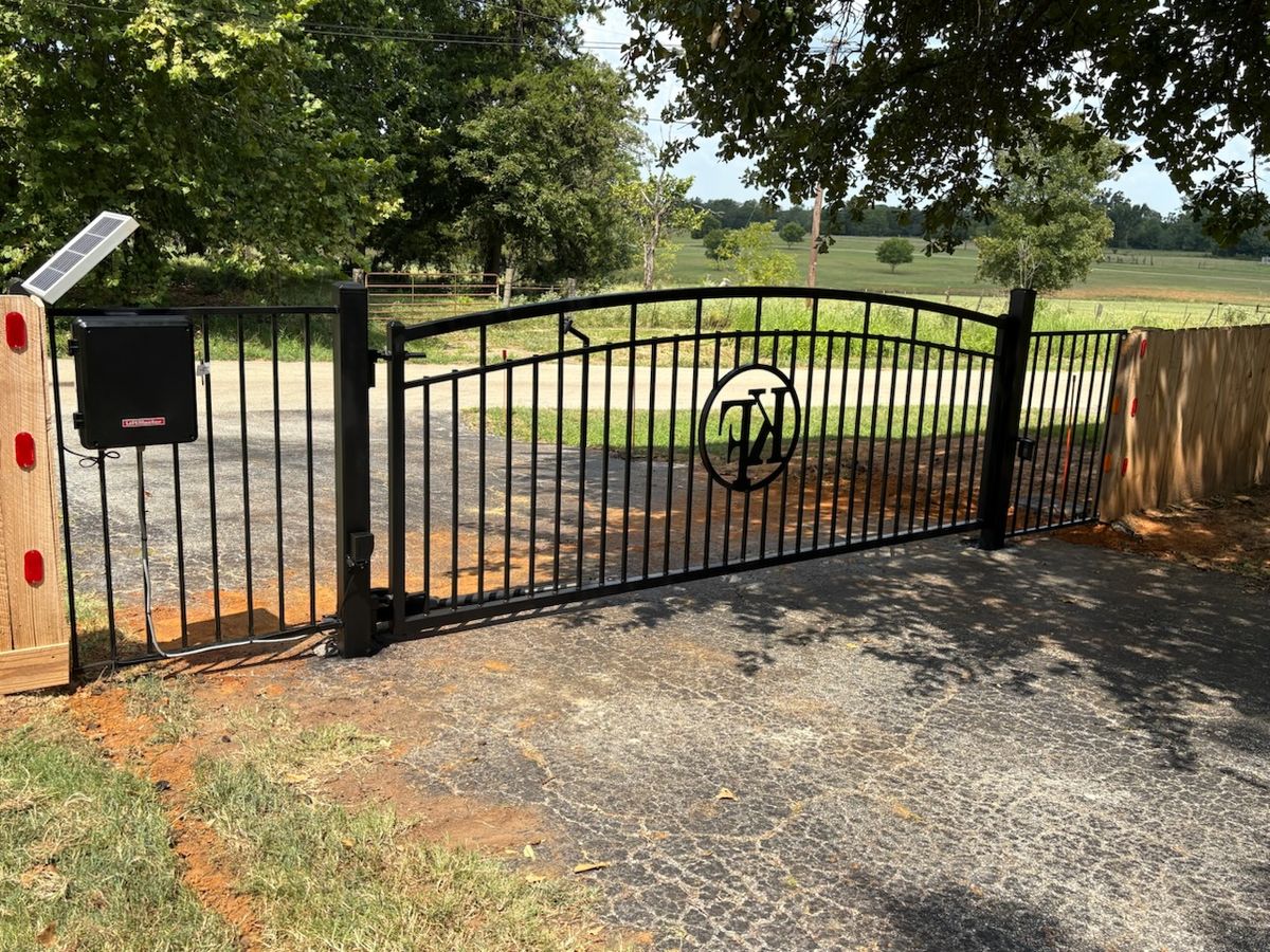 Gate Installation for R & R Metal Works in Tyler, TX