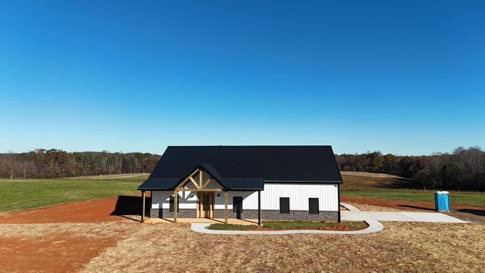 Custom Homes for Ridgeline Construction in Hiddenite, NC
