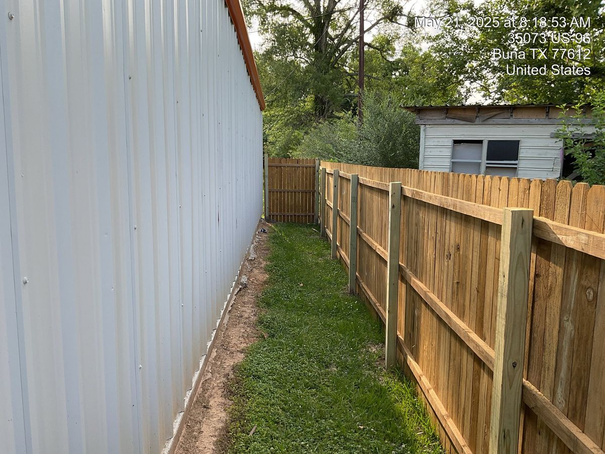 Custom Fence Design for DR Solutions LLC in Boiling Springs, SC