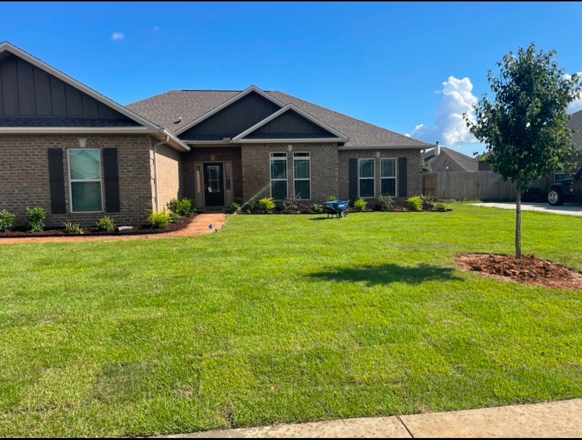 Shrub Care, Property Cleanup for Enhanced Landscape in Daphne, AL