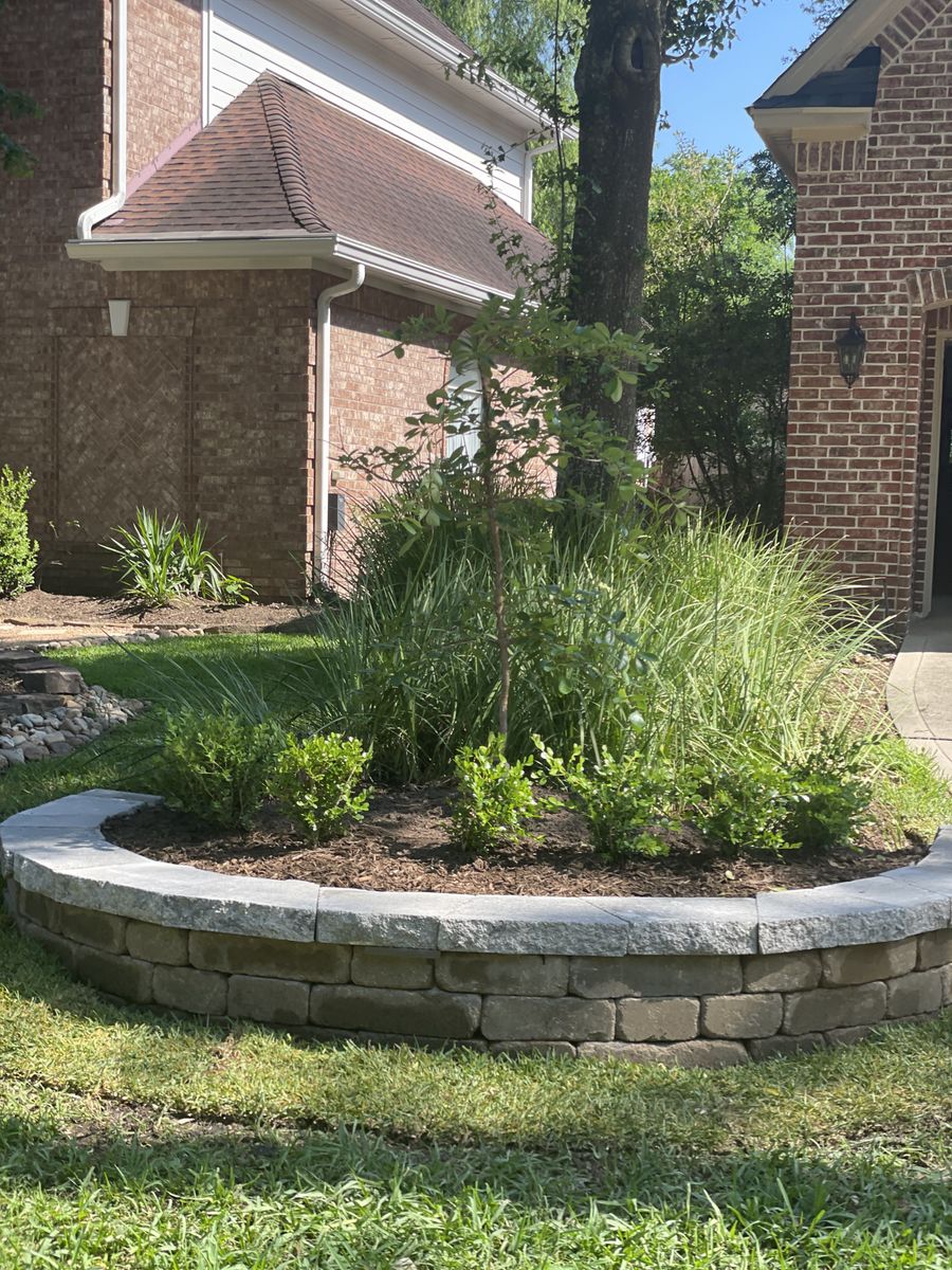 Hardscaping for Atlas Land Design in Creekside Park, TX