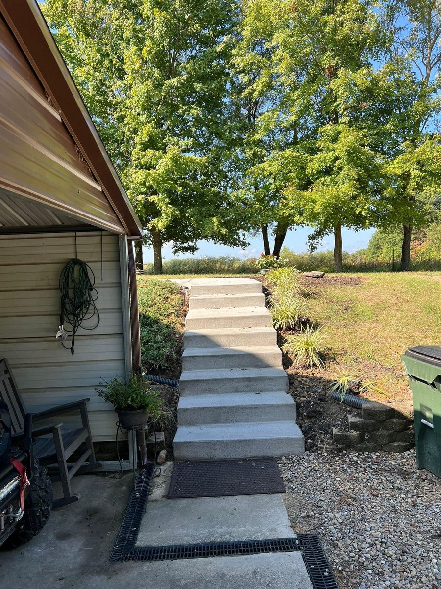 Small Retaining Walls for BZ Construction in Cincinnati, OH