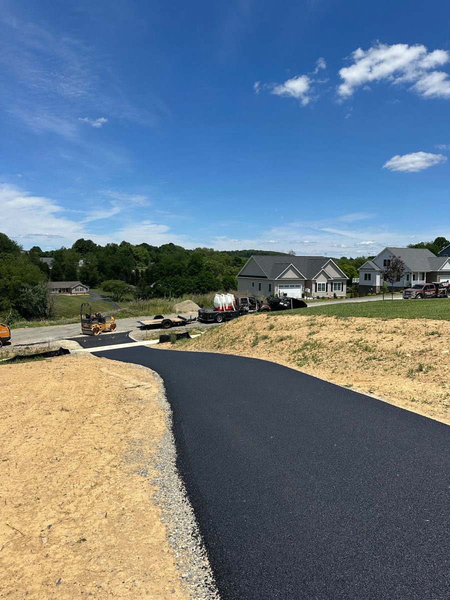 Asphalt Driveways for James R Carter Paving in Roanoke, VA