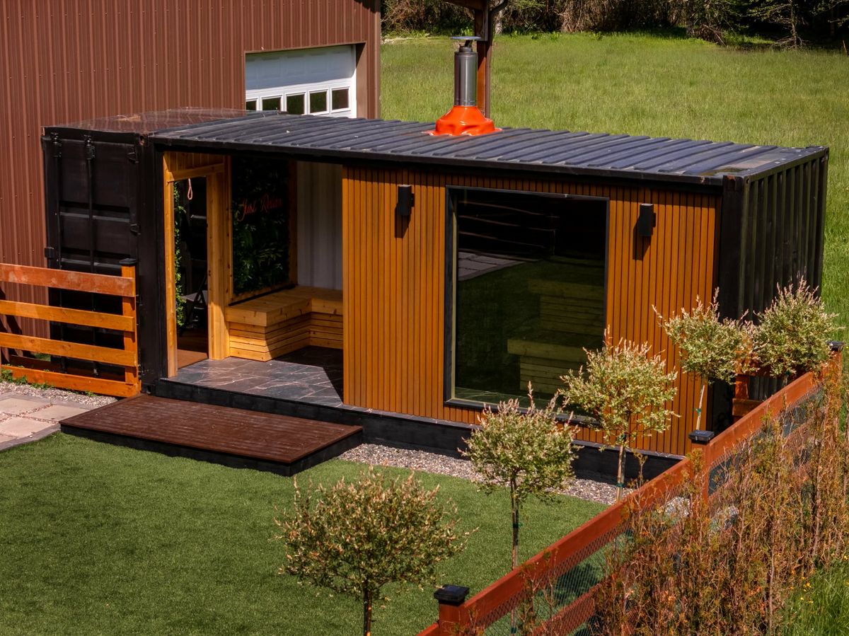 Deck & Patio Installation for Best NW Construction in Maple Valley, WA