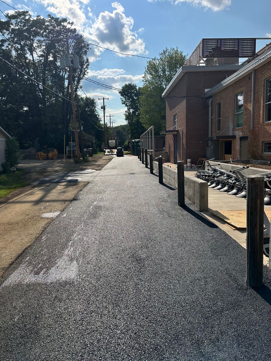 Asphalt Driveways for James R Carter Paving in Roanoke, VA
