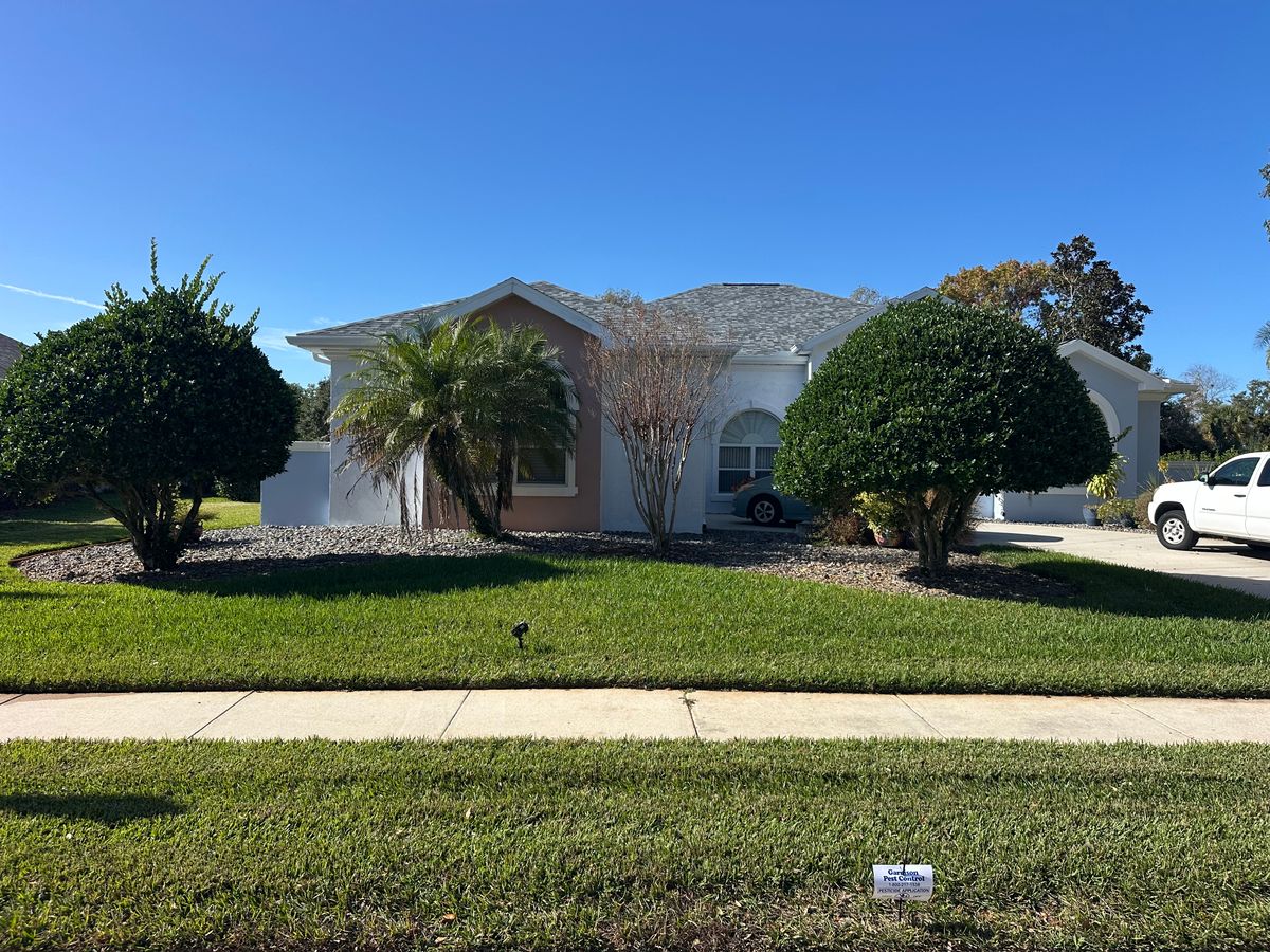 Lawn Spraying for Garrison Pest Control Inc in North Weeki Wachee, FL