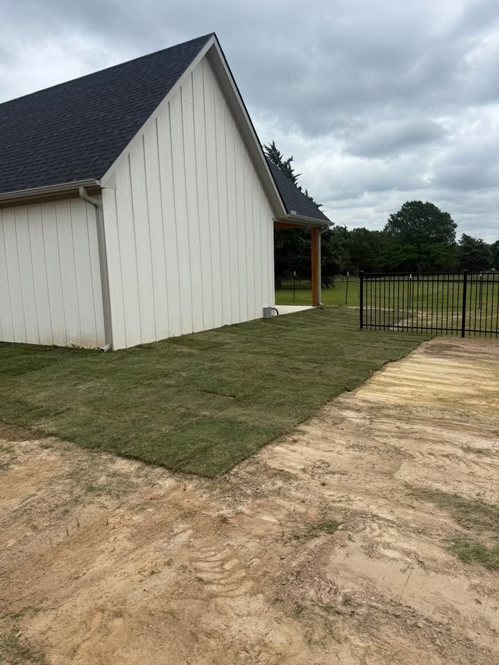 Lawn Maintenance for C3 Custom Landscaping in Paris, TX