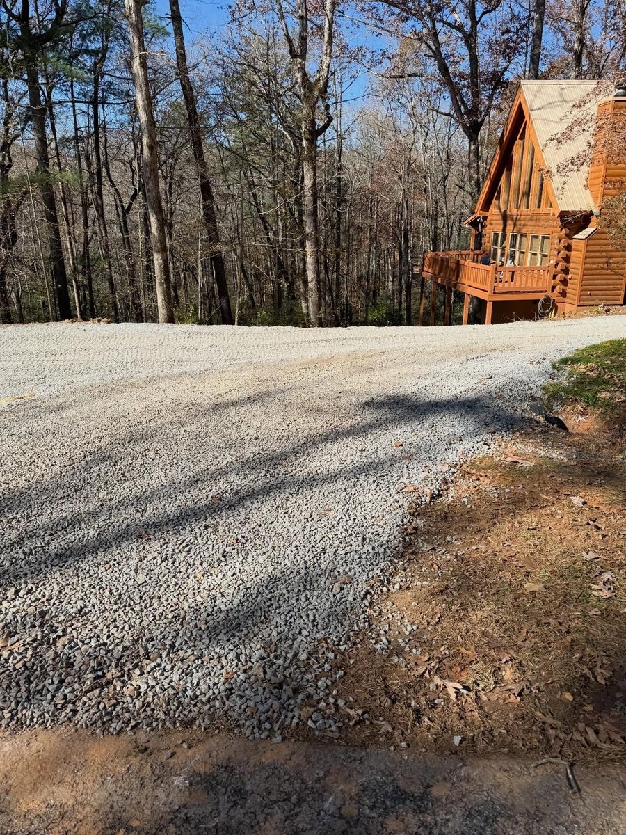 New Cut Driveways for T Crane Grading LLC in Clarkesville, GA