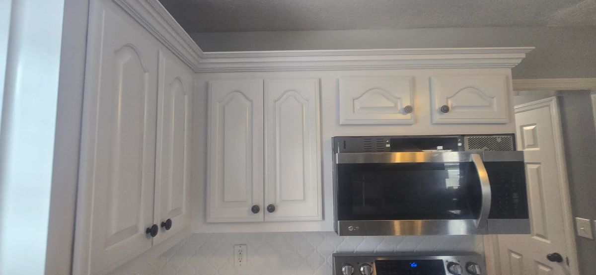 Kitchen and Cabinet Refinishing for Second Chance Painting  in McMinnville, TN