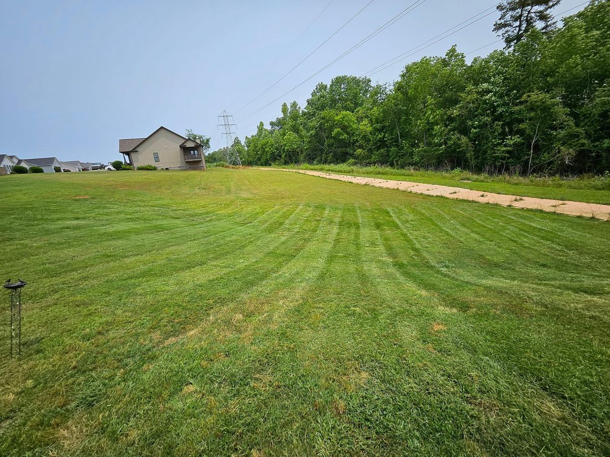 Mowing for Upstate Lawncare Maintenance LLC in Easley, SC