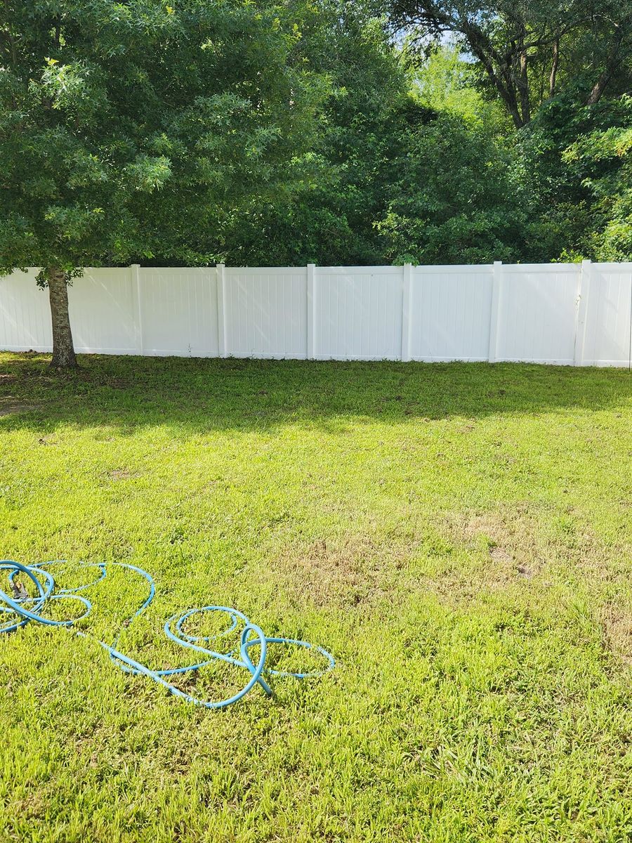 Lawn Maintenance for Enabreeze Pressure Washing and Lawn Care in Hinesville, GA
