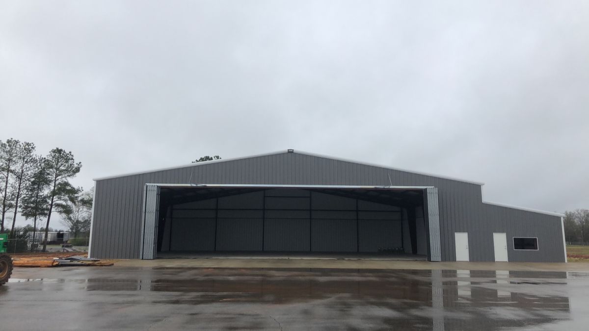 Barndominiums, Aircraft Hangers, & Equestrian Riding Arenas for Finley Construction  in Sylvester, Georgia