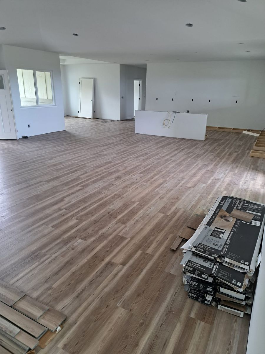 Floor Installation for Top Knotch Floors HI, LLC  in Honokaa, HI