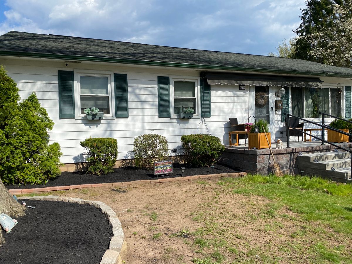 Landscaping for Saul’s Landscaping Services in Jersey Shore, PA