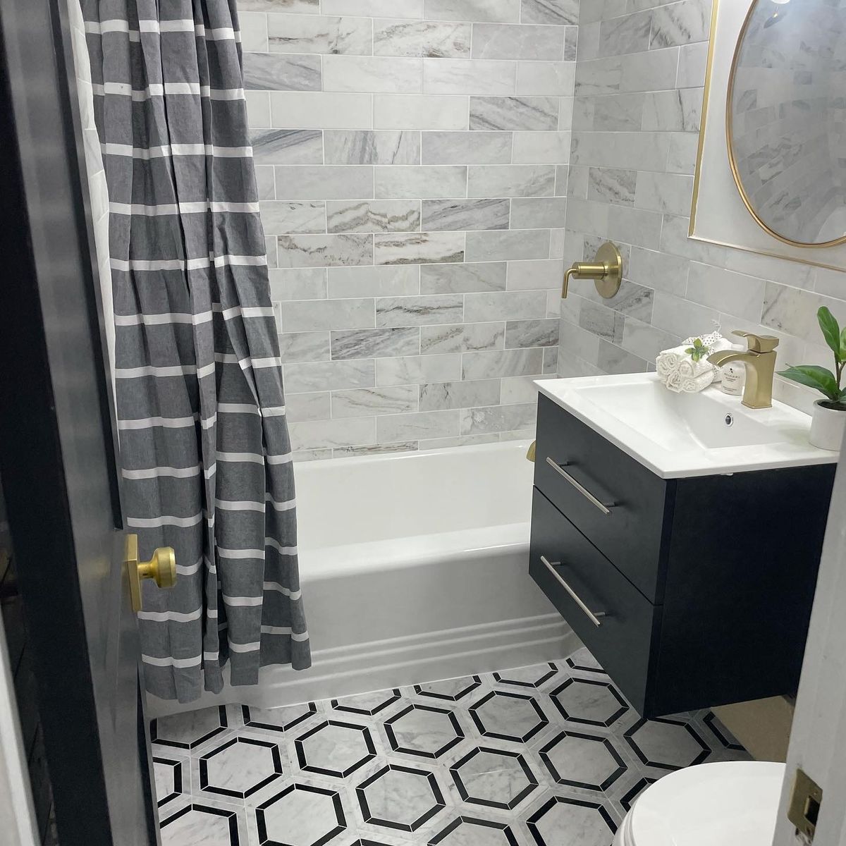 Bathroom Remodeling for Ellery Contracting in Washington, DC