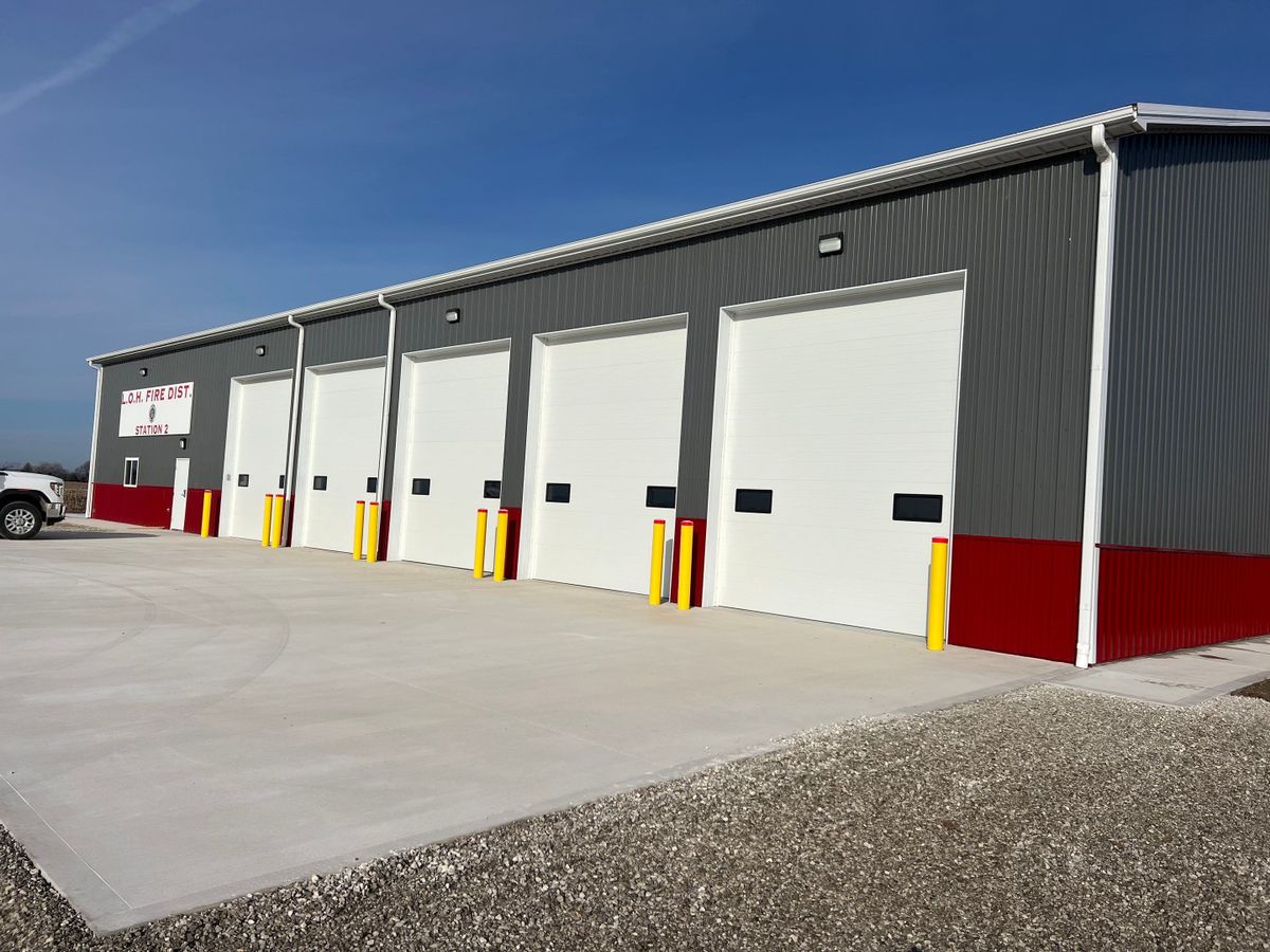 Siding & Roofing for Edgecomb Builders in Ottawa , KS