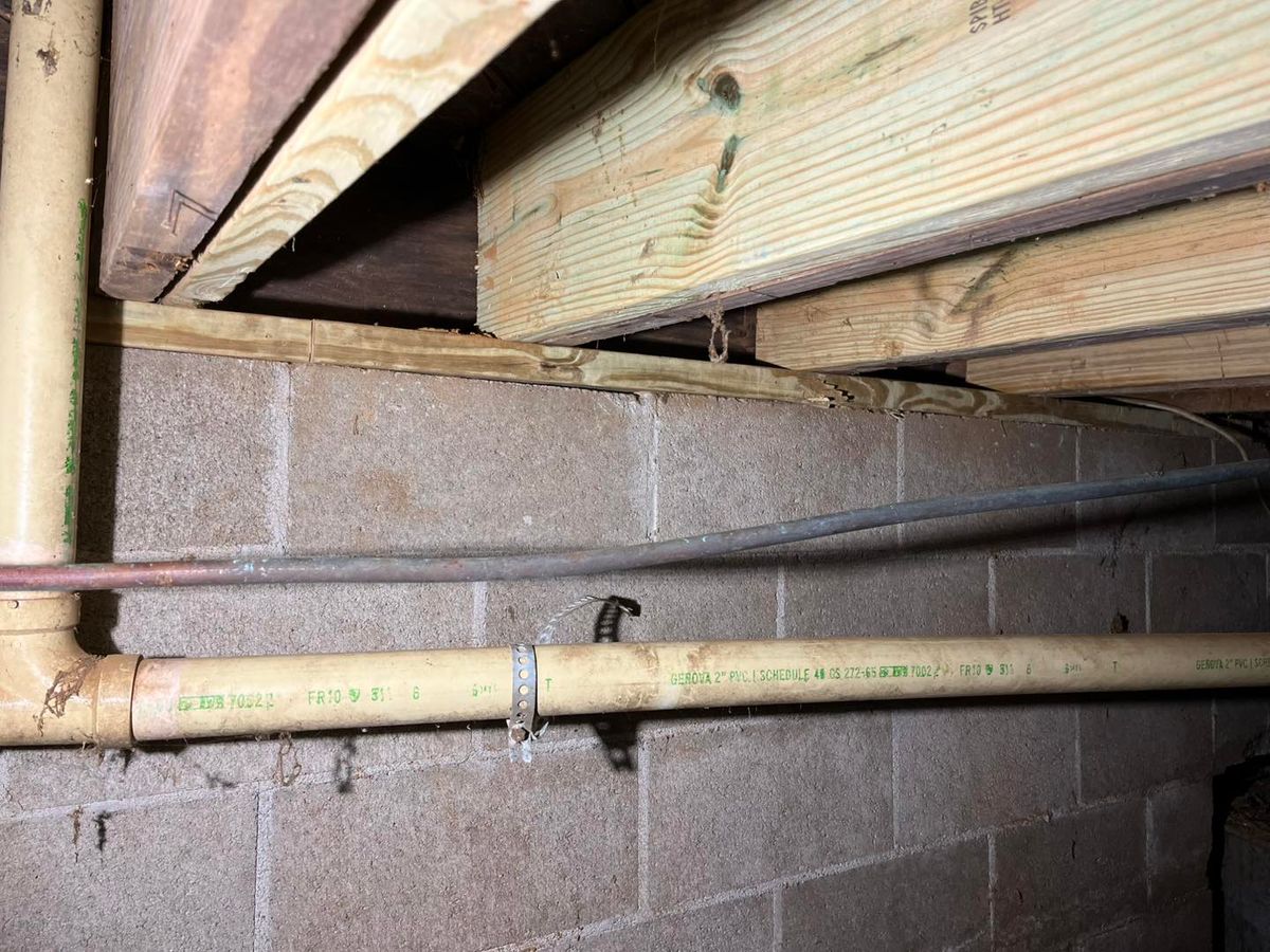 Crawl Space Maintenance for R&R Home Solutions in Paducah, KY