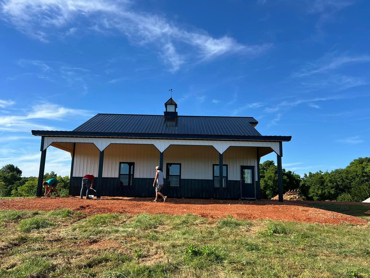 Custom Home Construction for S&H Quality Buildings in  Lawrenceburg,  TN