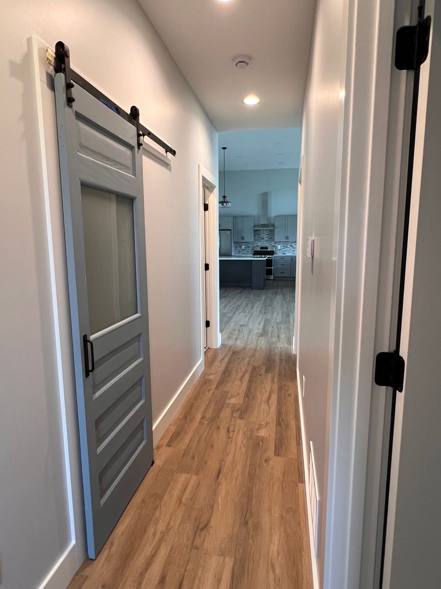 Finish and Trim Work for Edgecomb Builders in Garnett, KS